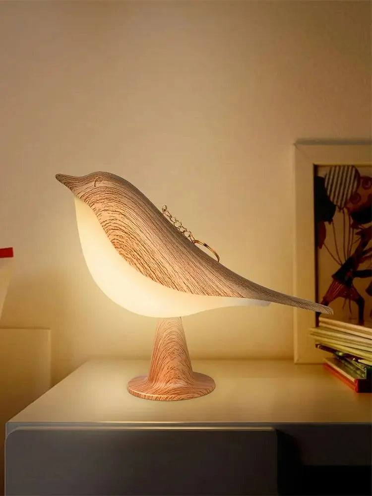 Veilleuse oiseau en bois clair diffuseur huile essentielle